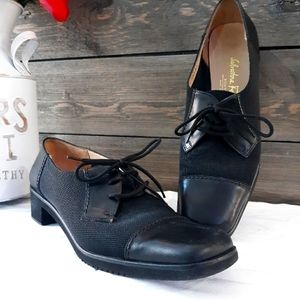 Salvatore Ferragamo "Skipper" Laced Shoe sz 8.5 Black Slip On Shoe